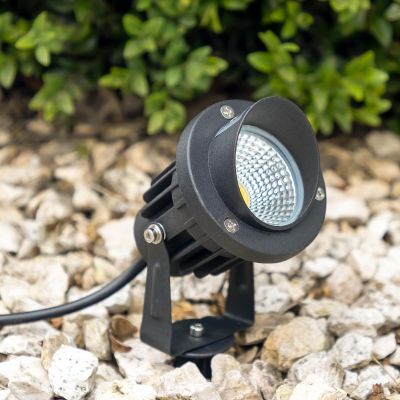 Gartenstrahler Erdspießleuchte 7W 2700K IP65 230V 1m Kabel