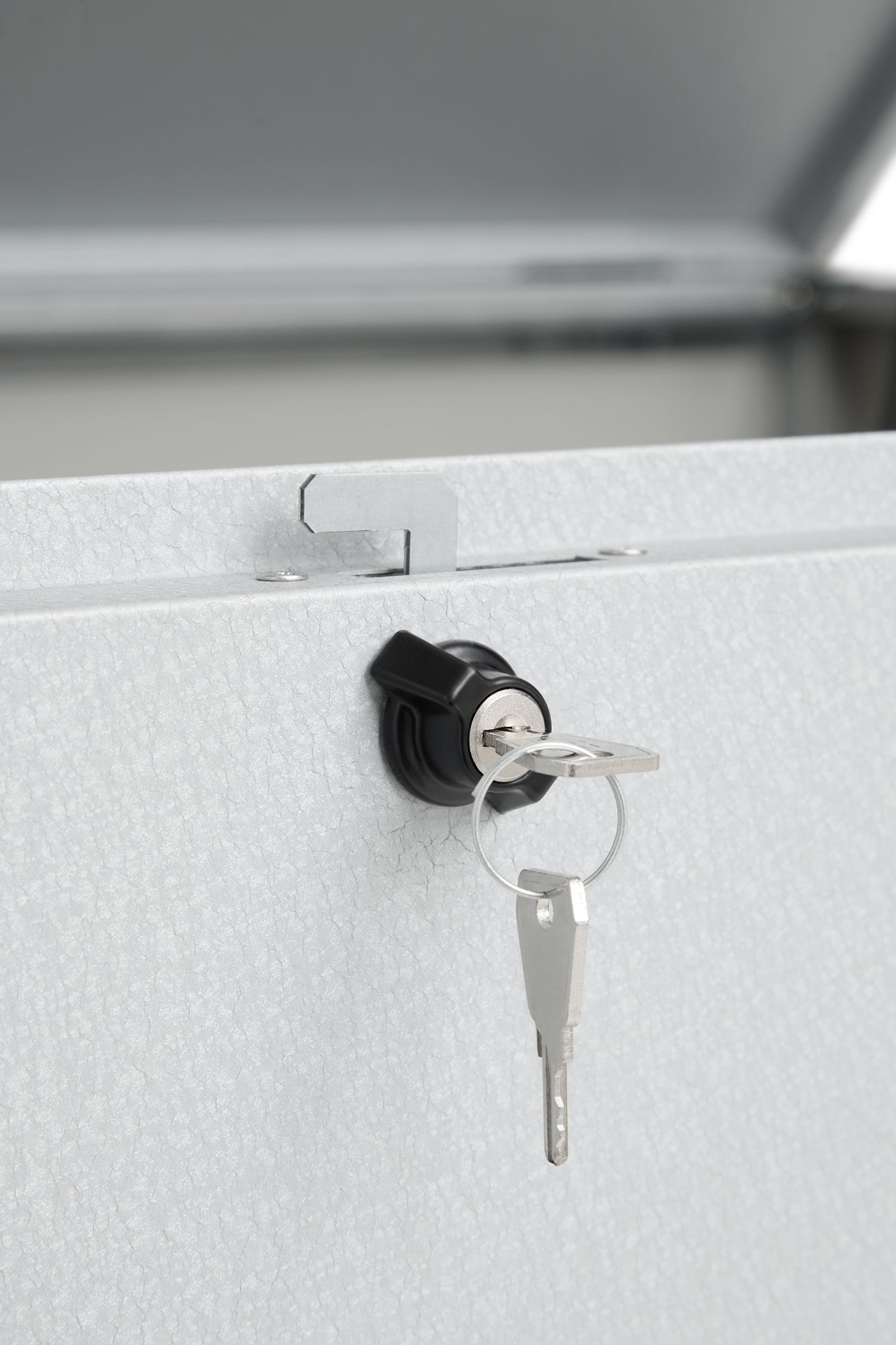 Metall Auflagenbox 900 Liter – robuste & wasserdichte Gartenbox für Kissen, Geräte & Zubehör – abschließbare Outdoor-Aufbewahrungsbox