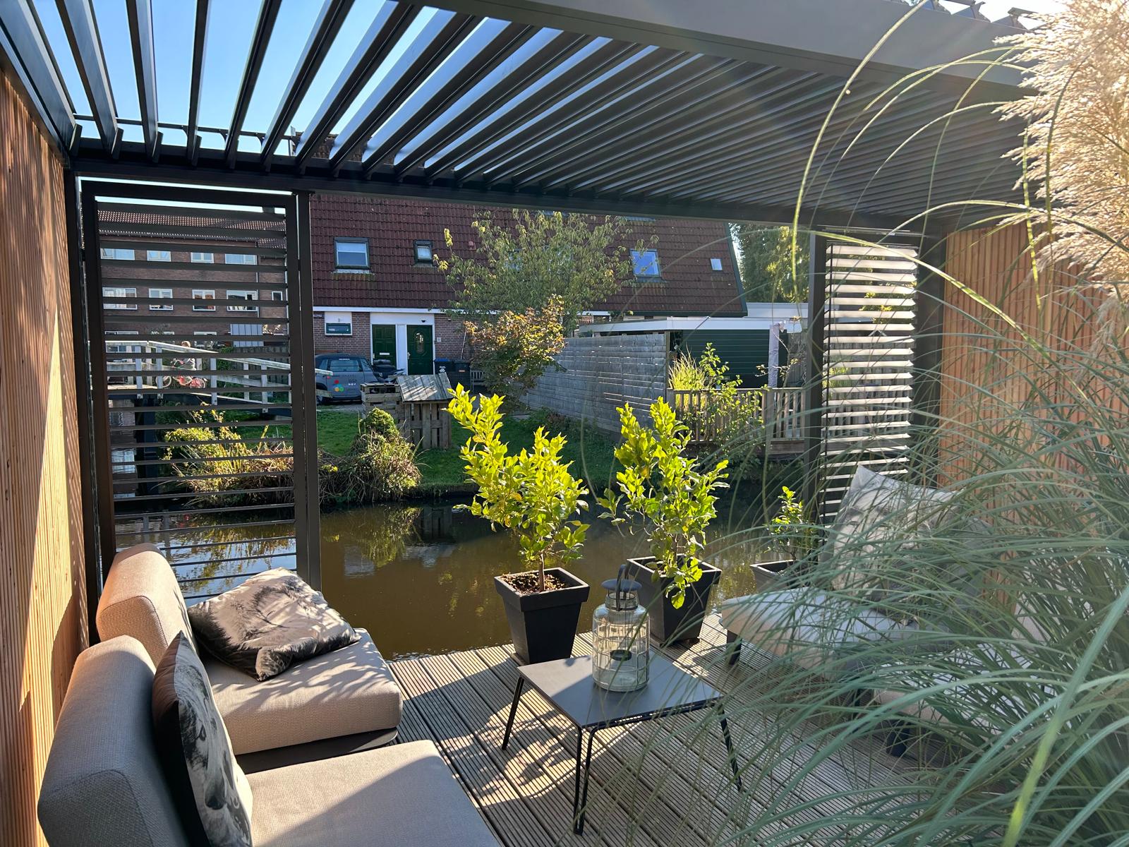 Elektrisches Lamellendach – Moderne Pergola in verschiedenen Größen für Terrasse und Garten